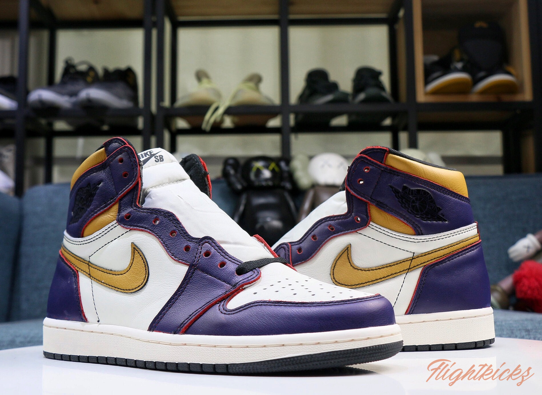 Jordan 1 Retro High OG Defiant SB LA to Chicago