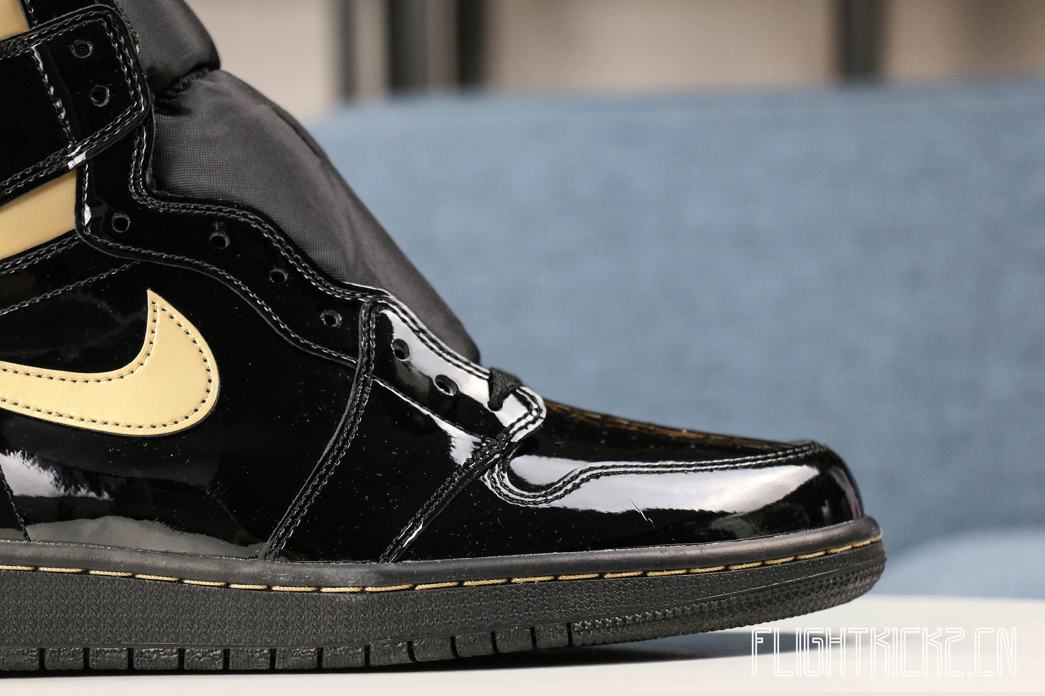 Air Jordan 1 Retro High OG in Black/Metallic Gold 2020