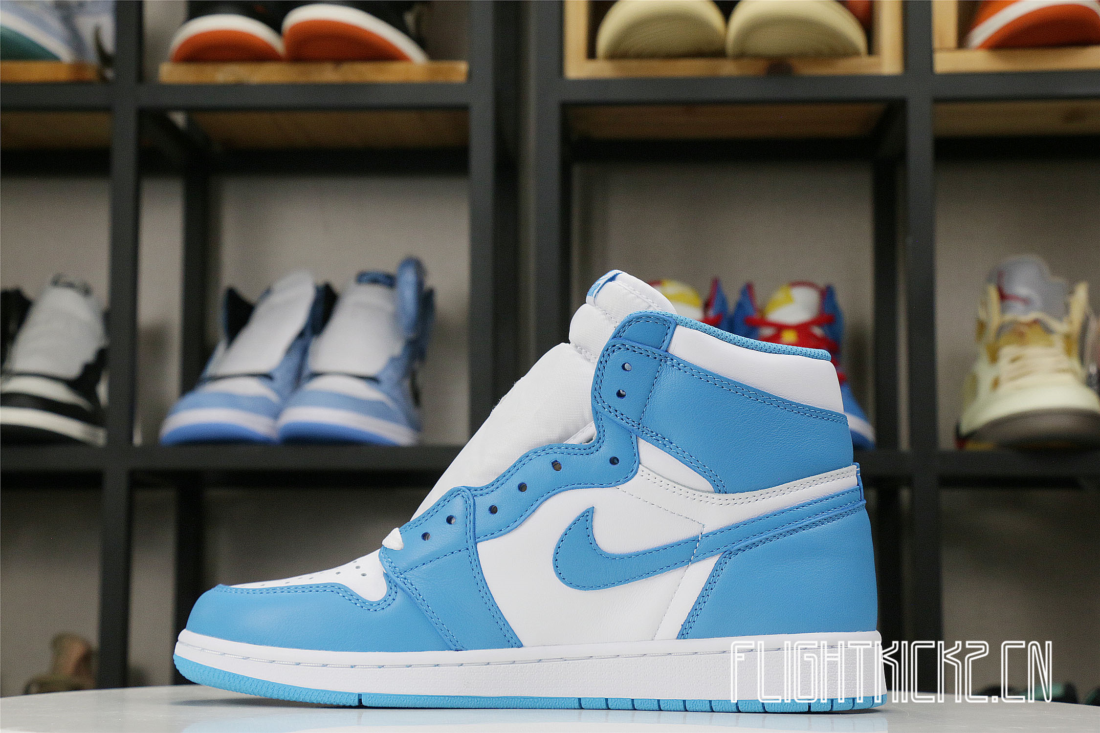 Air Jordan 1 Retro High OG UNC 2015