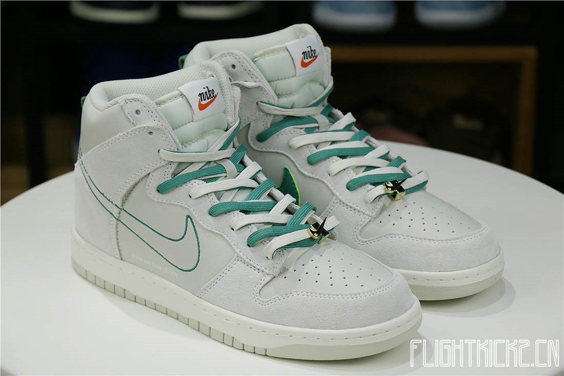 Nike Dunk High First Use Sail
