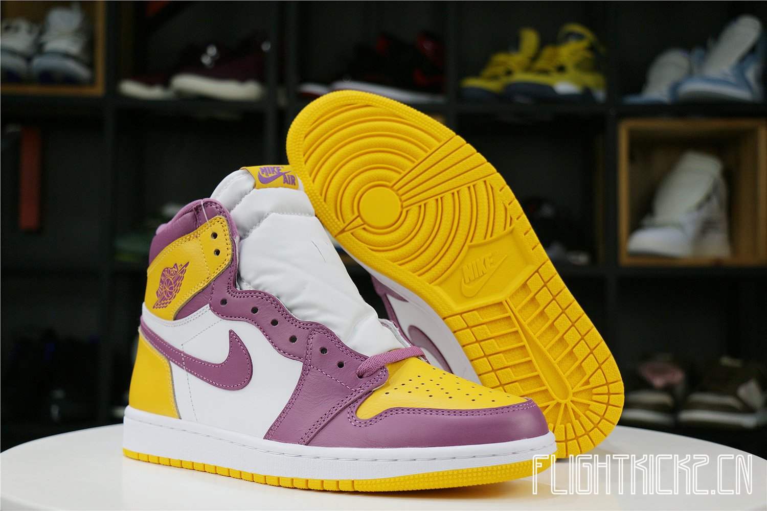 Air Jordan 1 Retro High OG Brotherhood