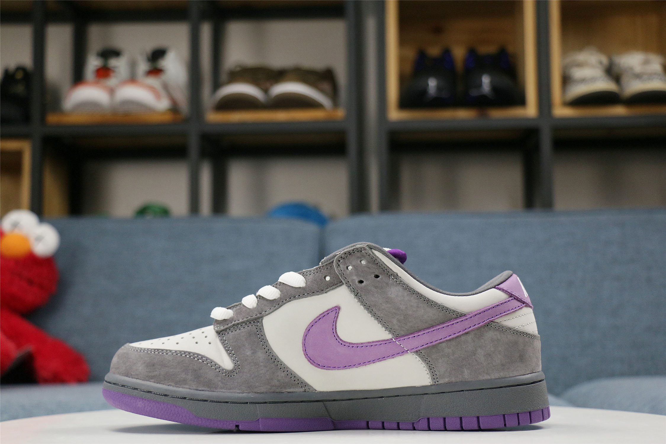 Nike Dunk SB Low Purple Pigeon