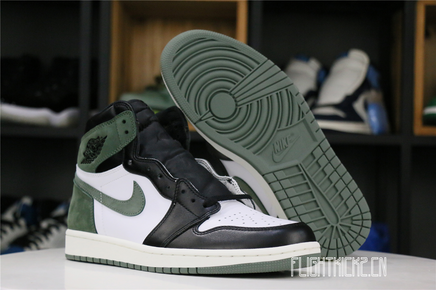 Jordan 1 Retro High Clay Green