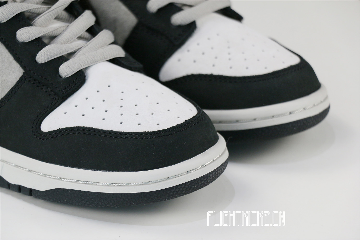 Otomo Katsuhiro x Nike SB Dunk Low Steamboy OST Grey Brown Mocha