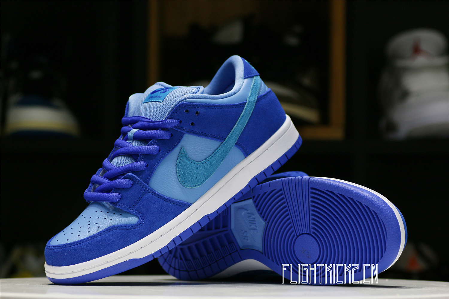 Nike SB Dunk Low Blue Raspberry
