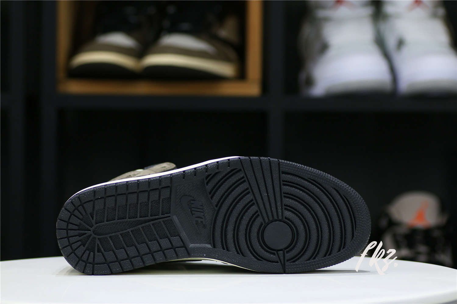 Jordan 1 Retro High Dark Mocha 2020 (LN5 A1 Batch)