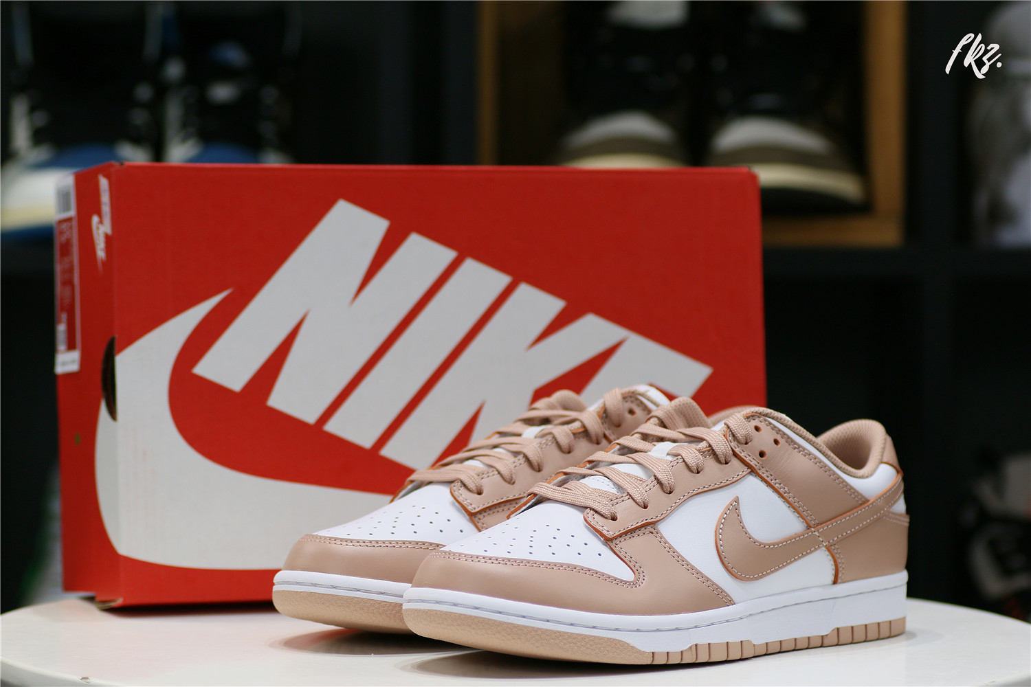 Nike Dunk Low Rose Whisper