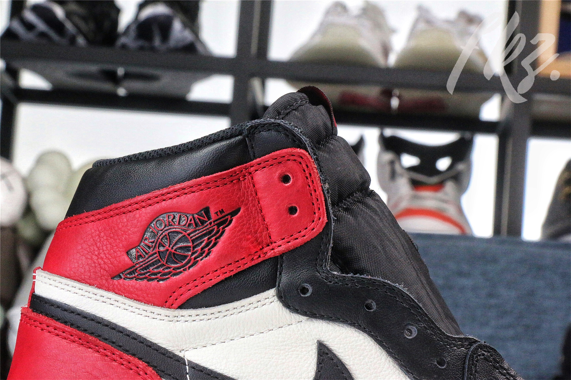 Air Jordan 1 Retro High Bred Toe (GS)