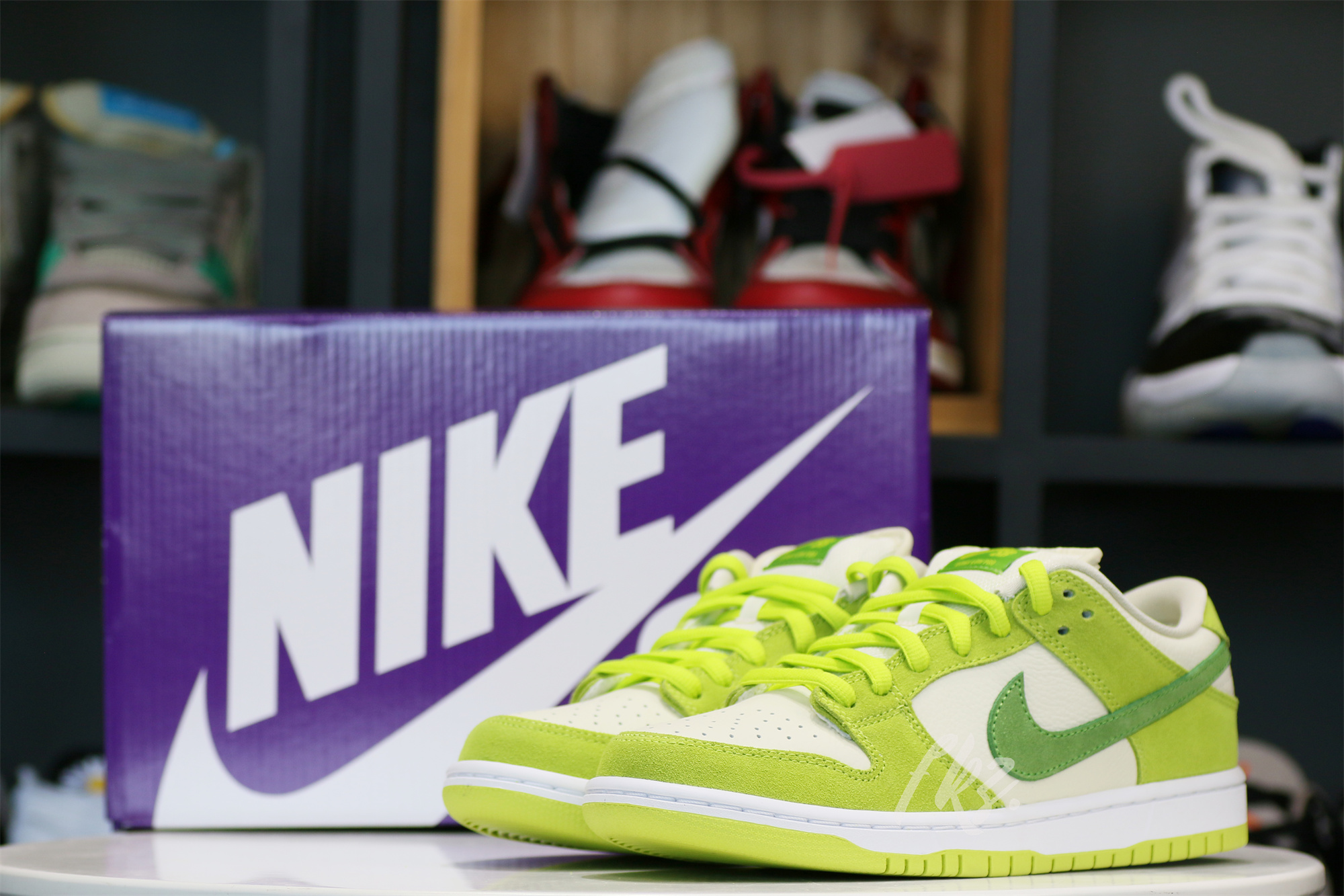 Nike SB Dunk Low Green Apple 2022