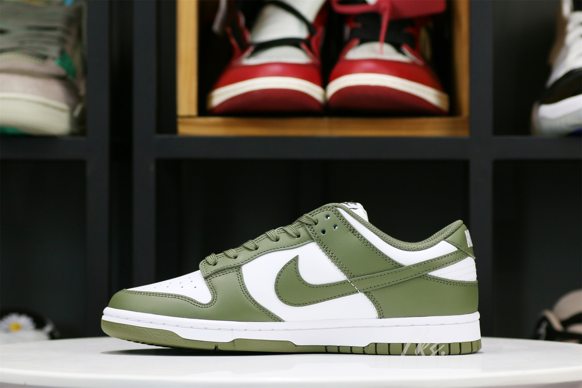 Nike Dunk Medium Olive W