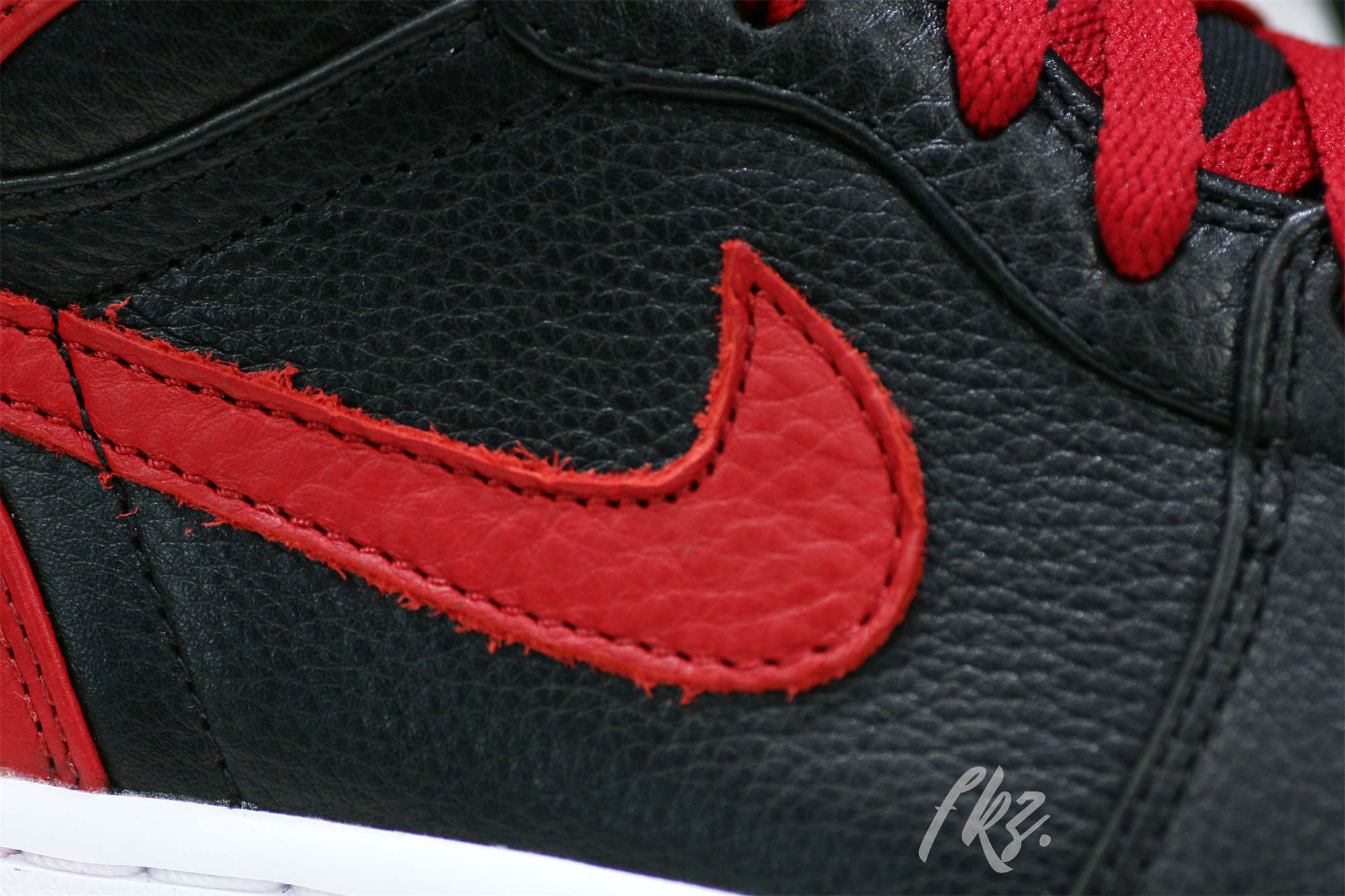 Air Jordan 1 OG Banned/Bred 2011 (LN5 A1 ,Deadstock,with tiny Flaws)