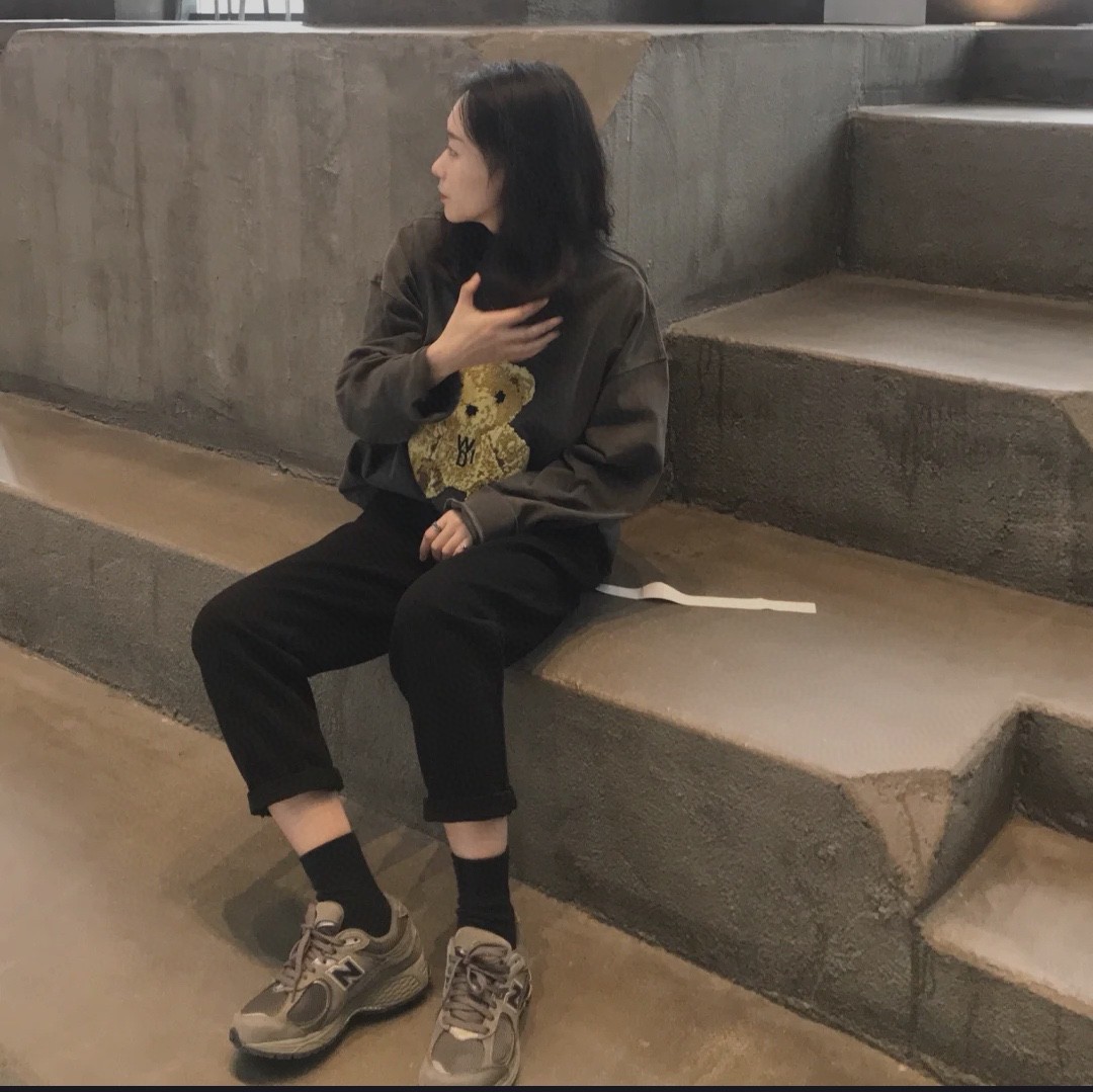 W3LL embroidered bear crew neck sweatshirt