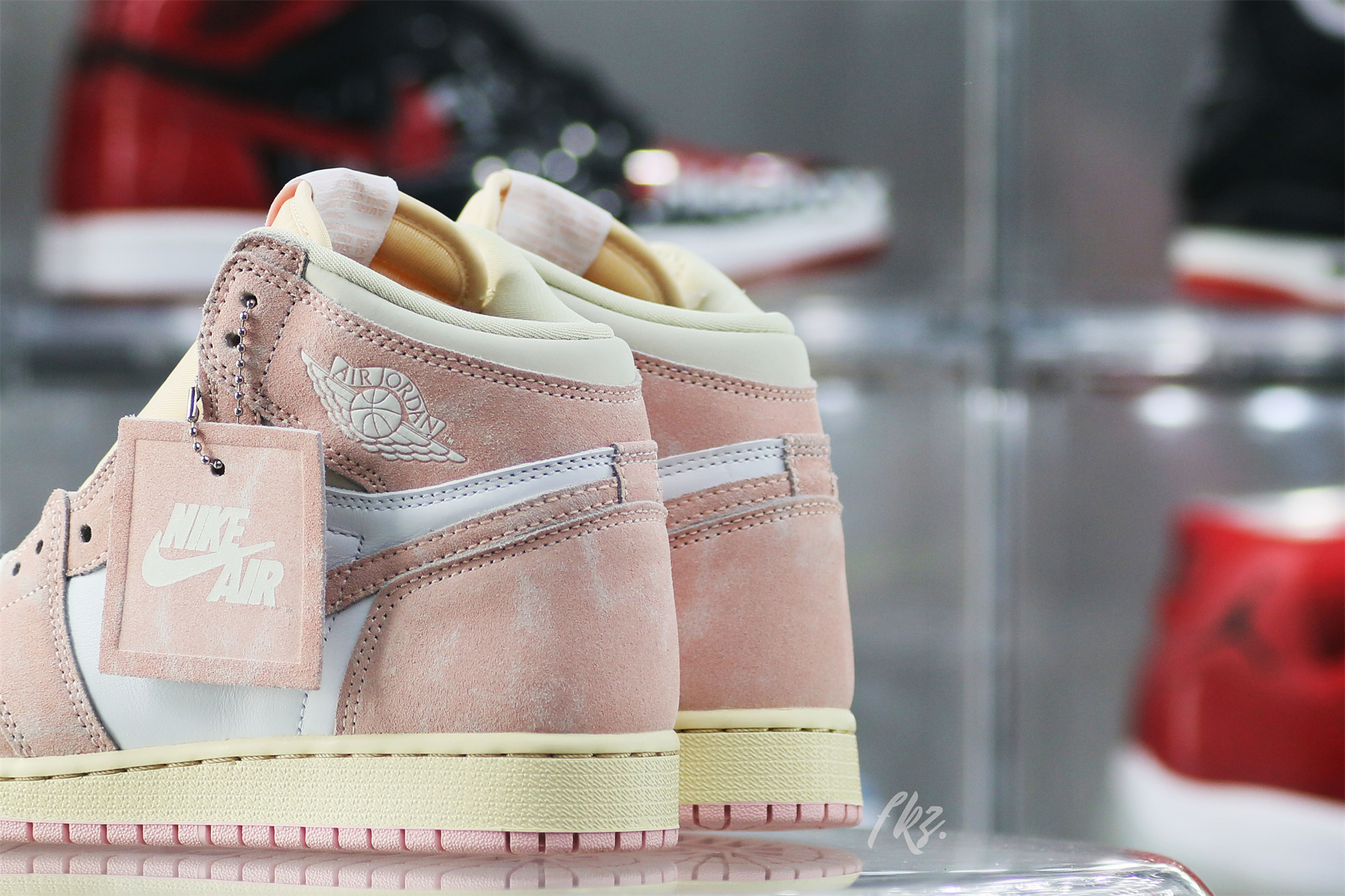 Air Jordan 1 Retro High OG ‘Washed Pink’ Wmns