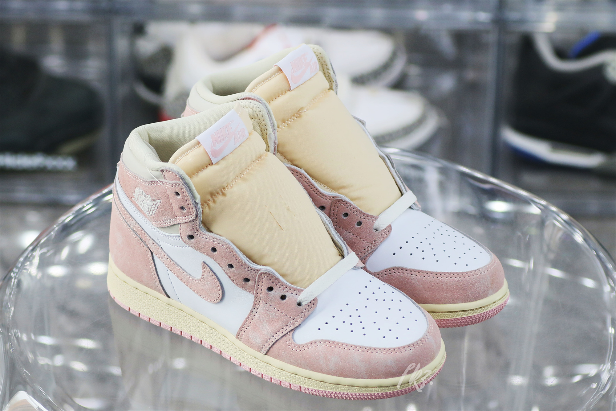 Air Jordan 1 Retro High OG ‘Washed Pink’ Wmns