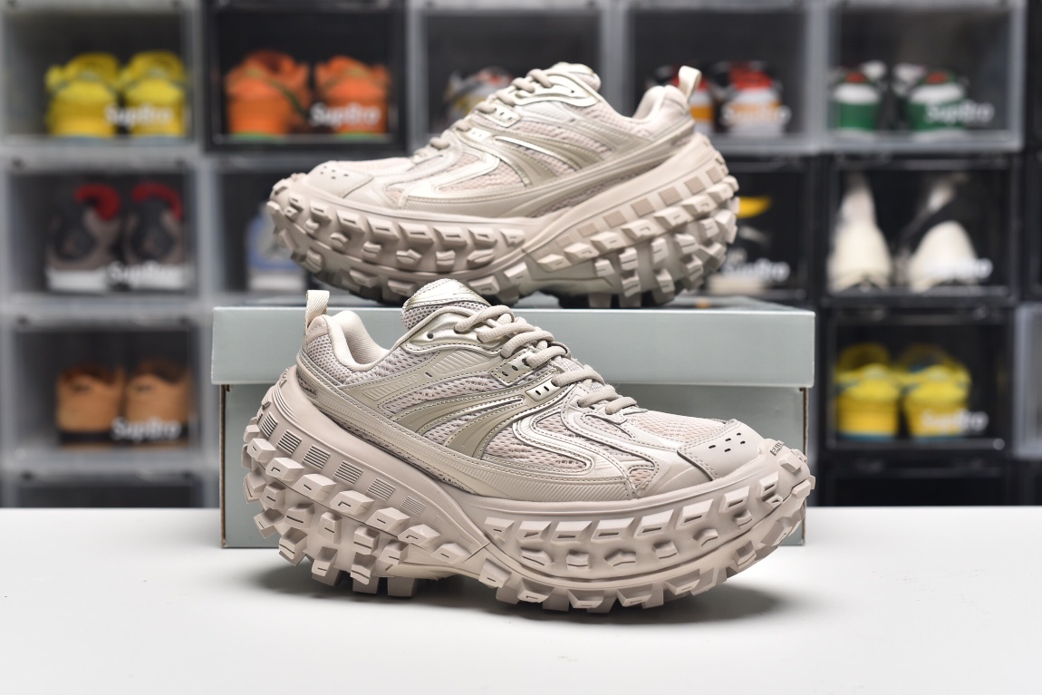 Balenciag* Defender Beige Brown