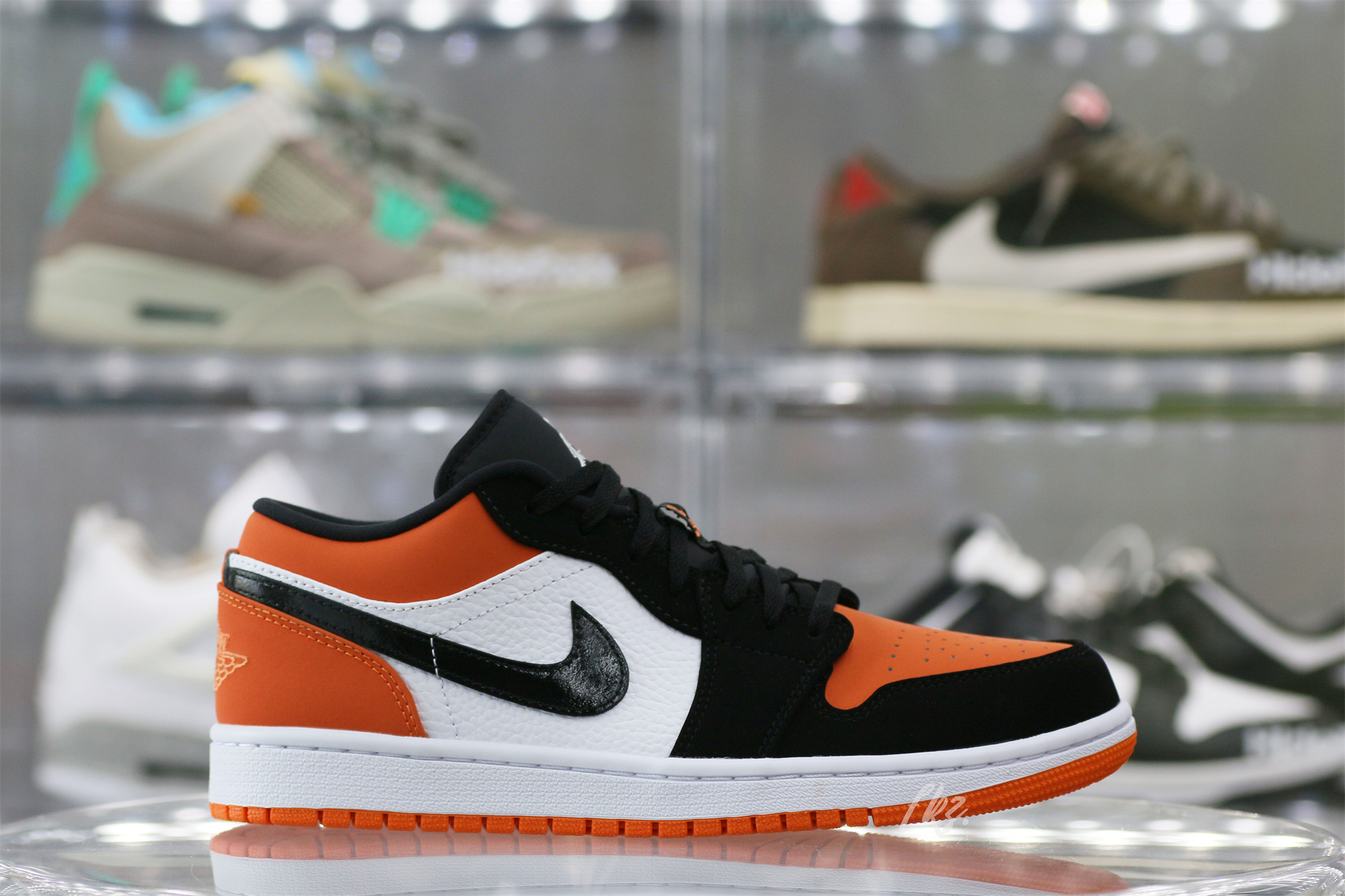 Air Jordan 1 Low Shattered Backboard 2019