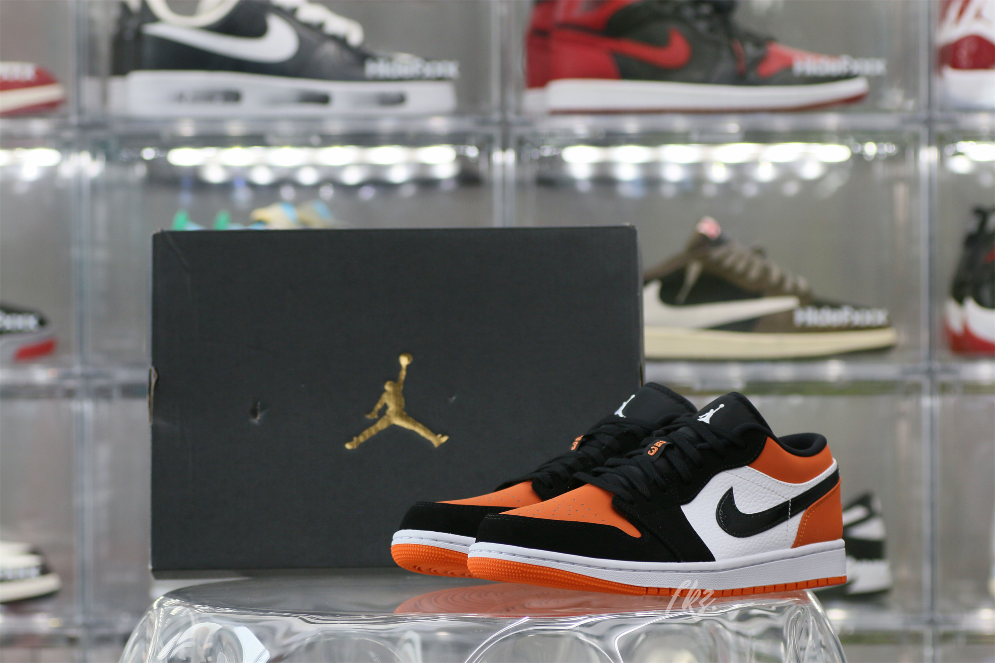 Air Jordan 1 Low Shattered Backboard 2019