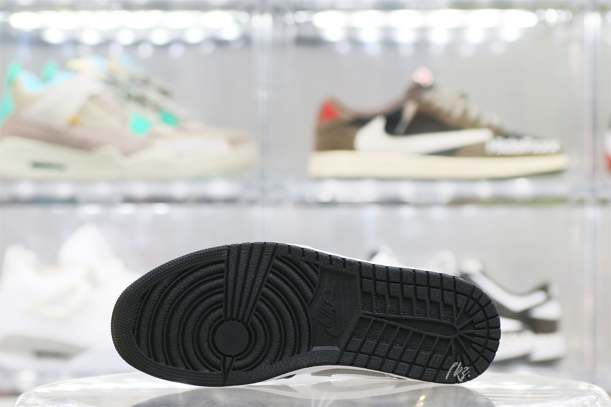 Air Jordan 1 Low Black White Grey