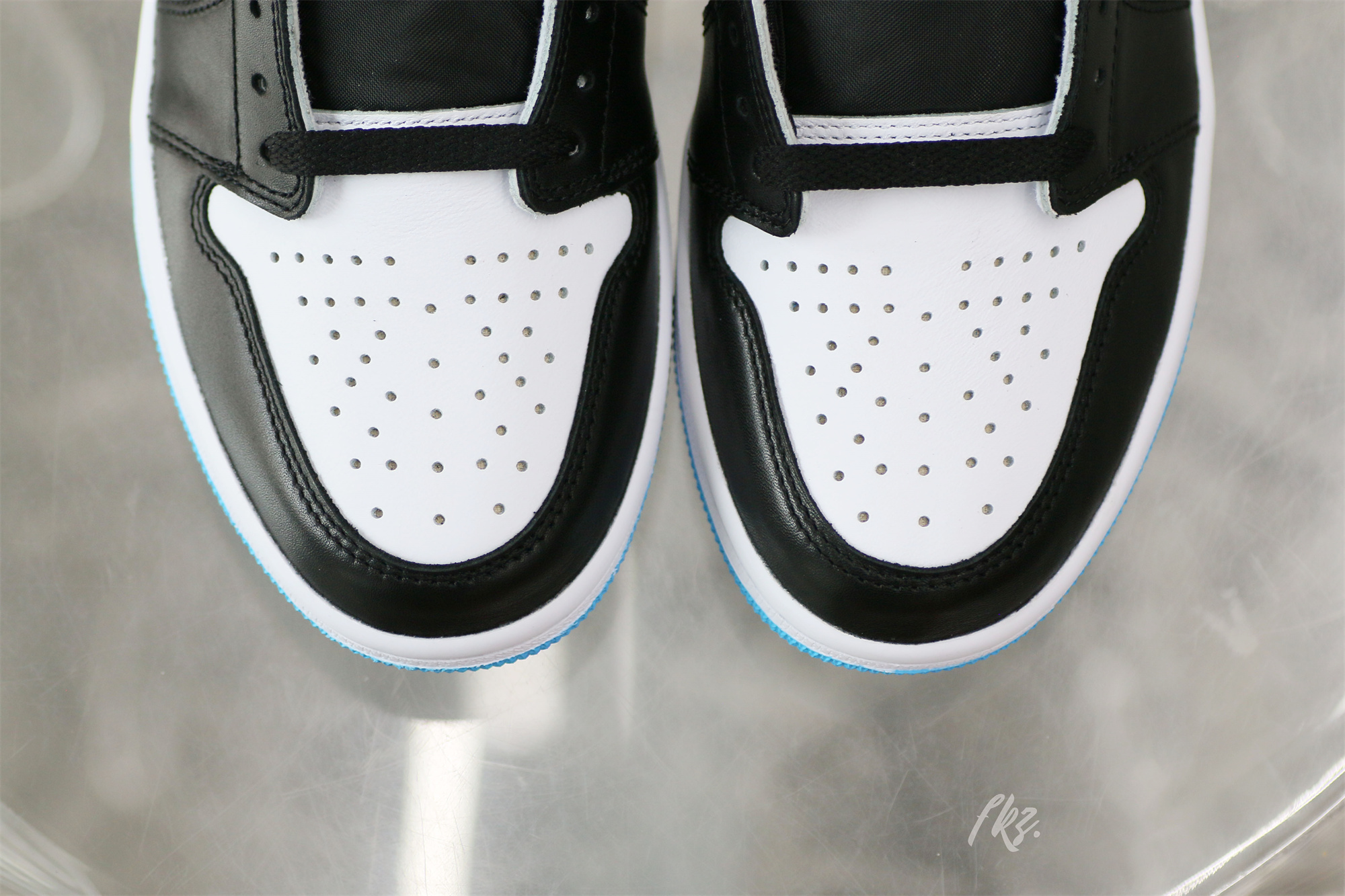 Air Jordan 1 Retro Low OG Black Dark Powder Blue