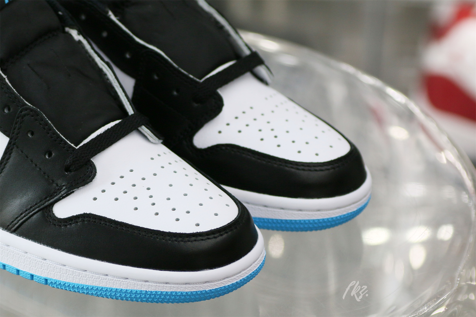 Air Jordan 1 Retro Low OG Black Dark Powder Blue