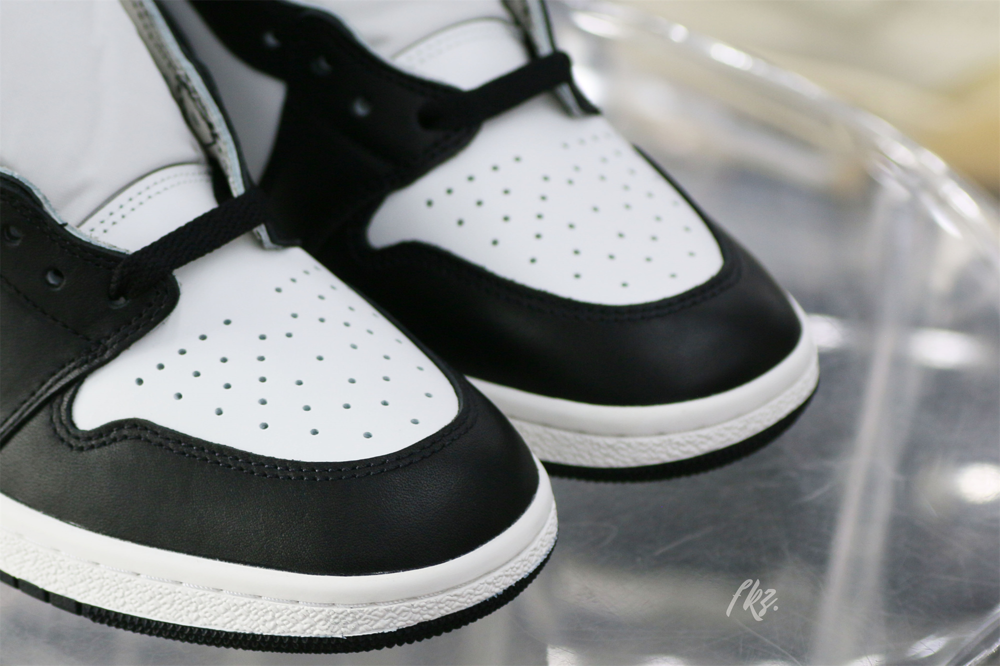 Jordan 1 Retro High 85 Black and White 2023