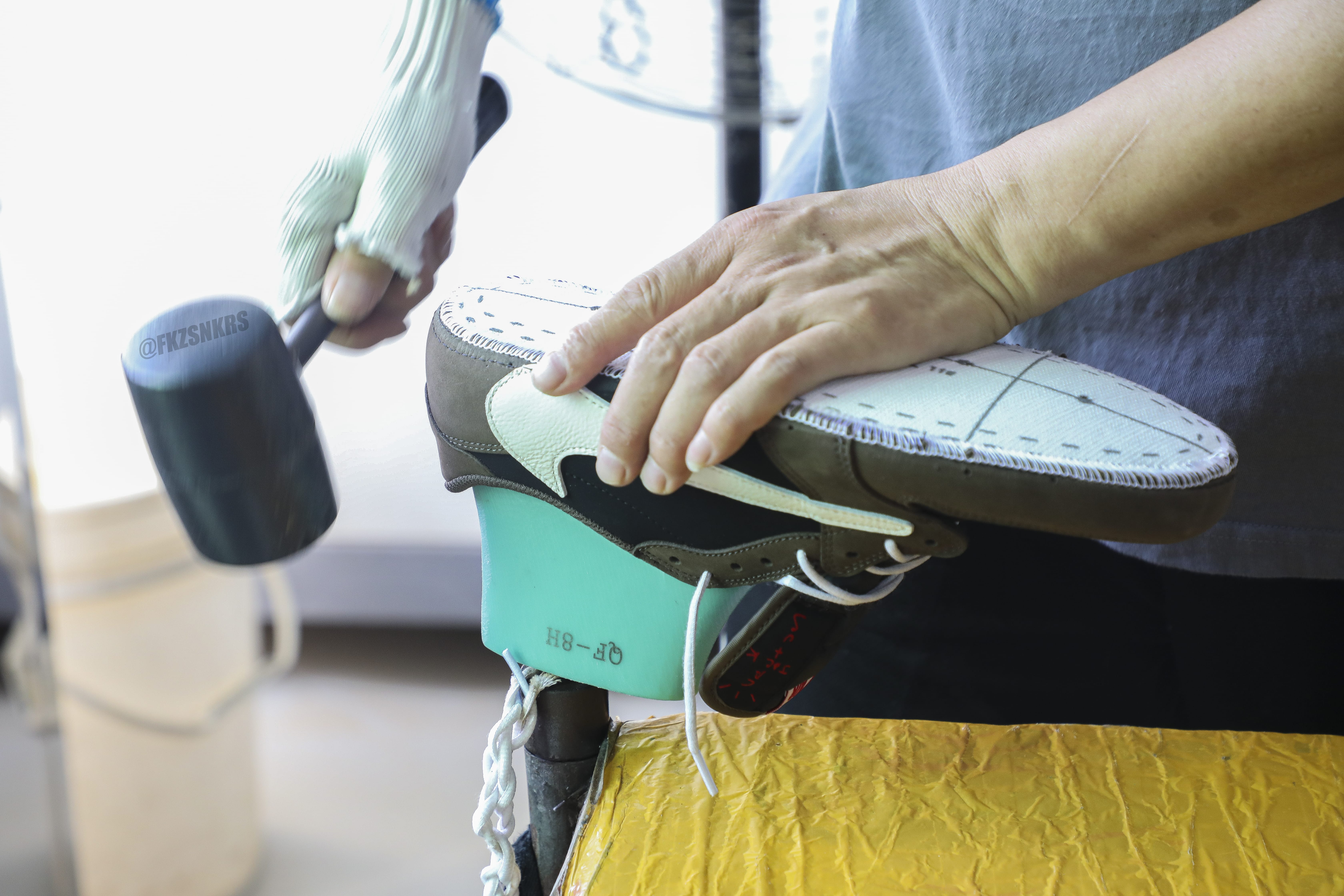 Travis Scott X Air Jordan 1 Low ‘Cactus Jack’ Kid