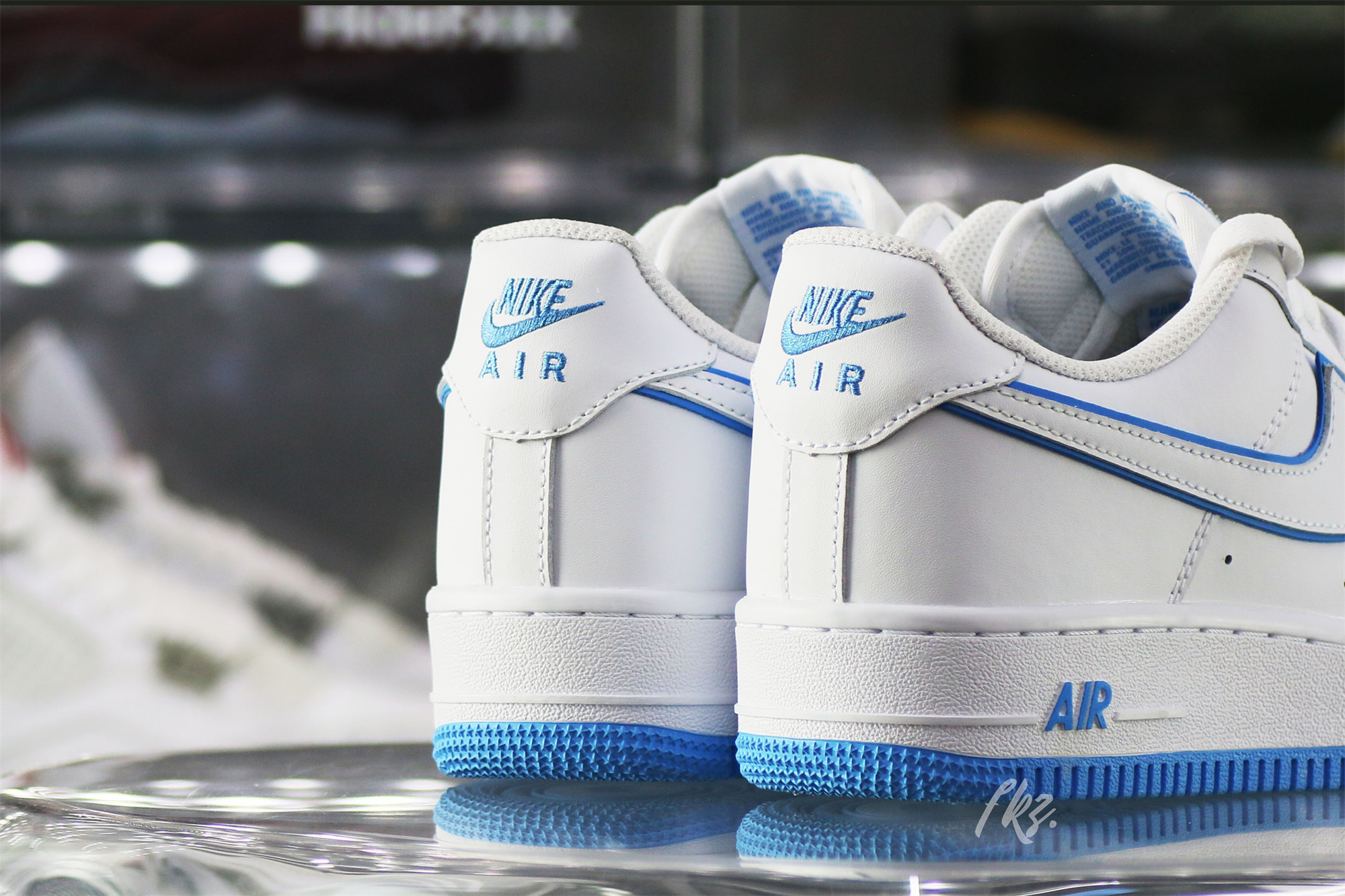 Nike Air Force 1 ’07 Low White University Blue Sole