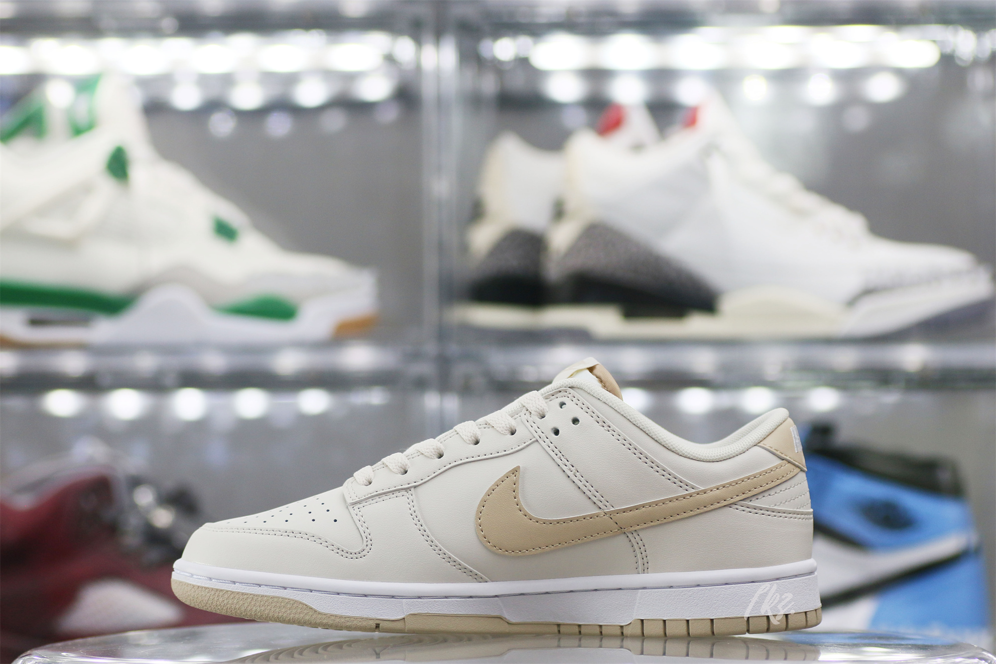 Nike Dunk Low Phantom Sanddrift