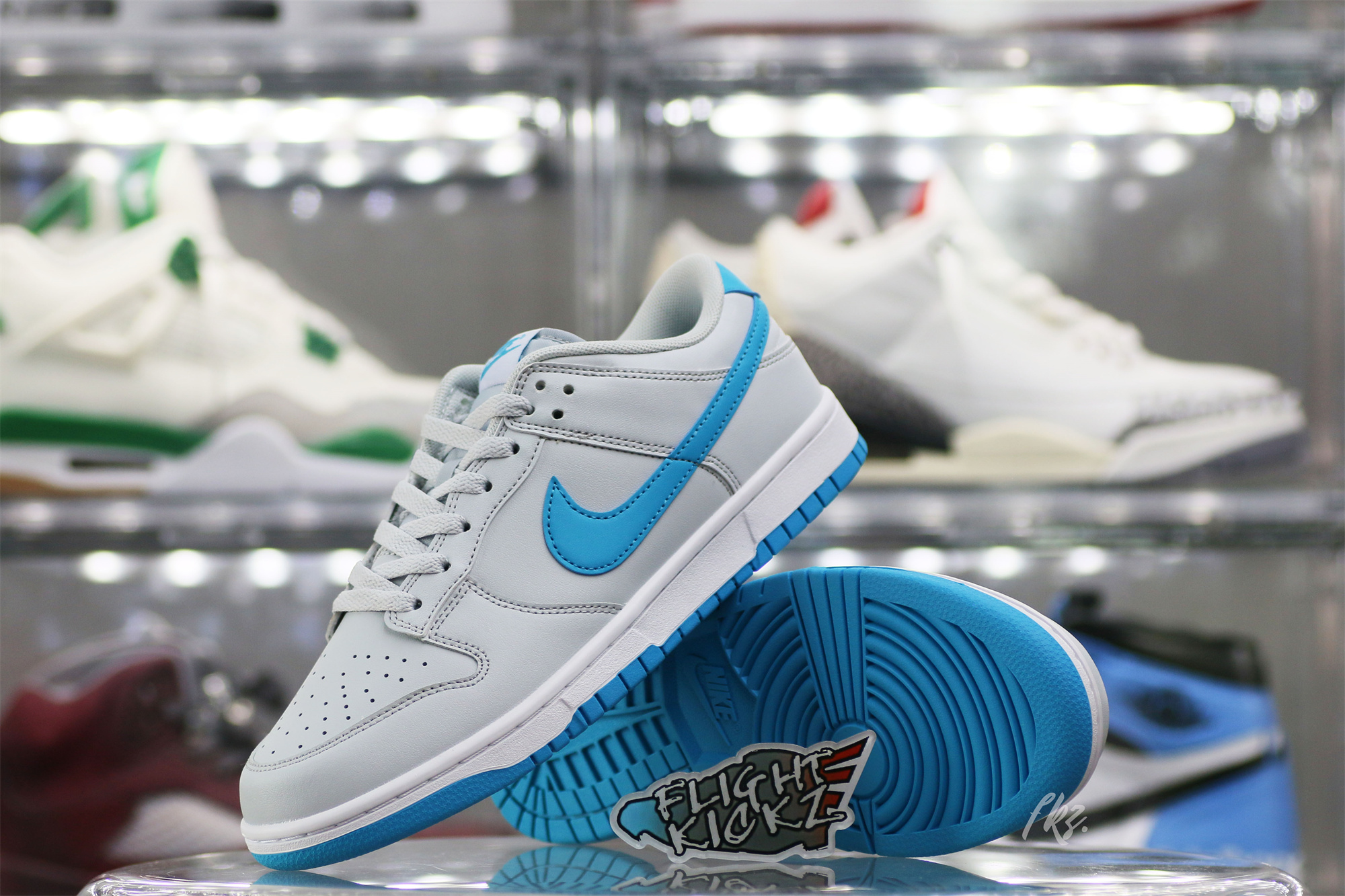 Nike Dunk Low Retro Pure Platinum Blue Lightning