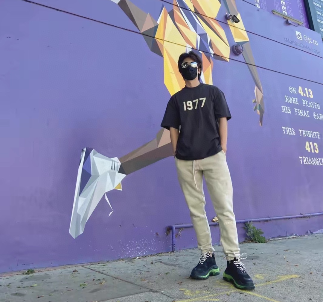 Essentials 1977 series flocking short sleeves