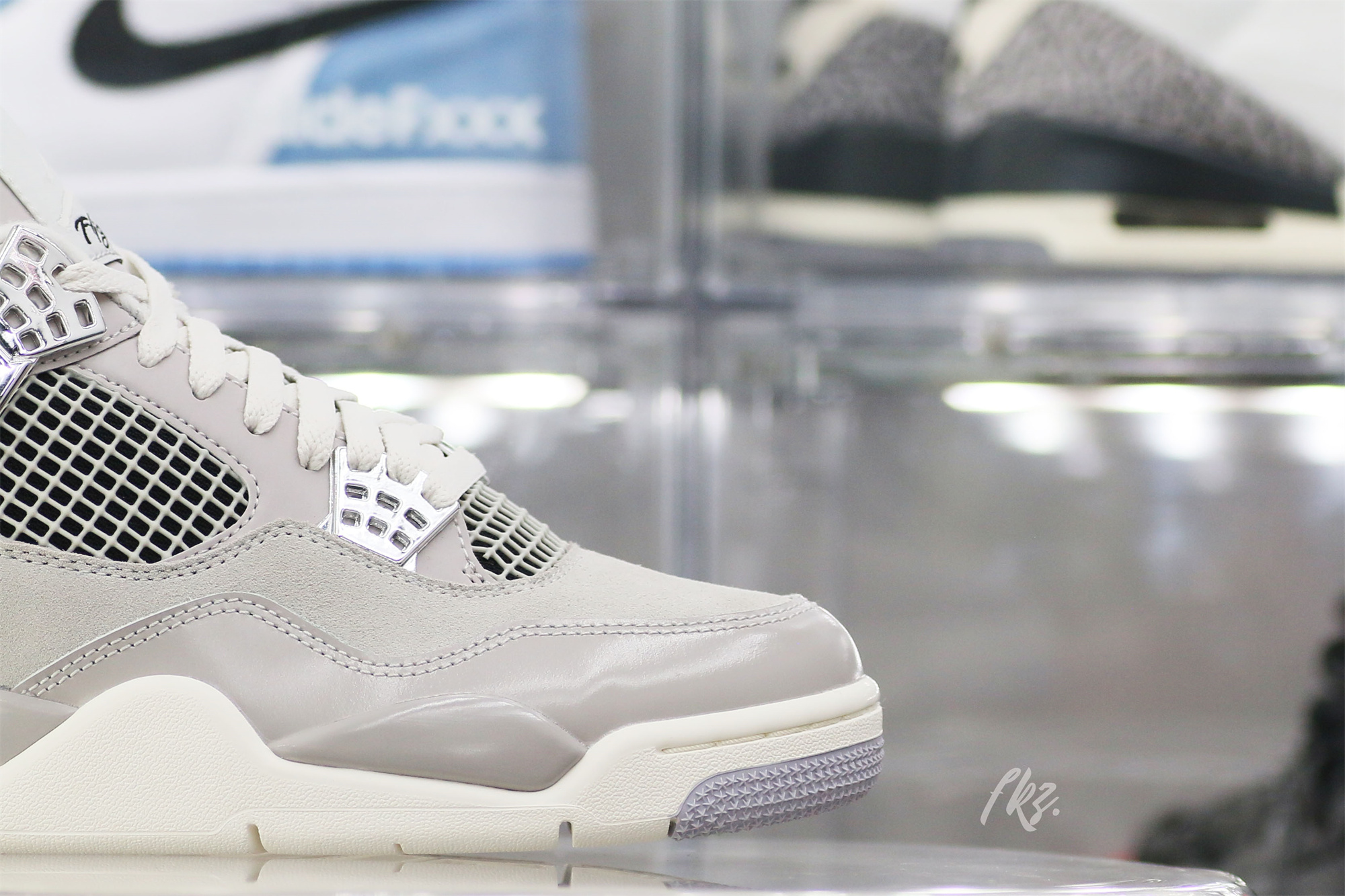 Air Jordan 4 “Frozen Moments”