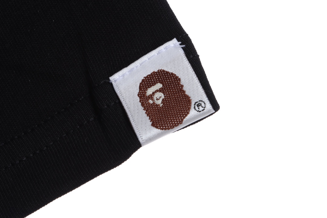 BAPE chest graffiti letters short sleeves