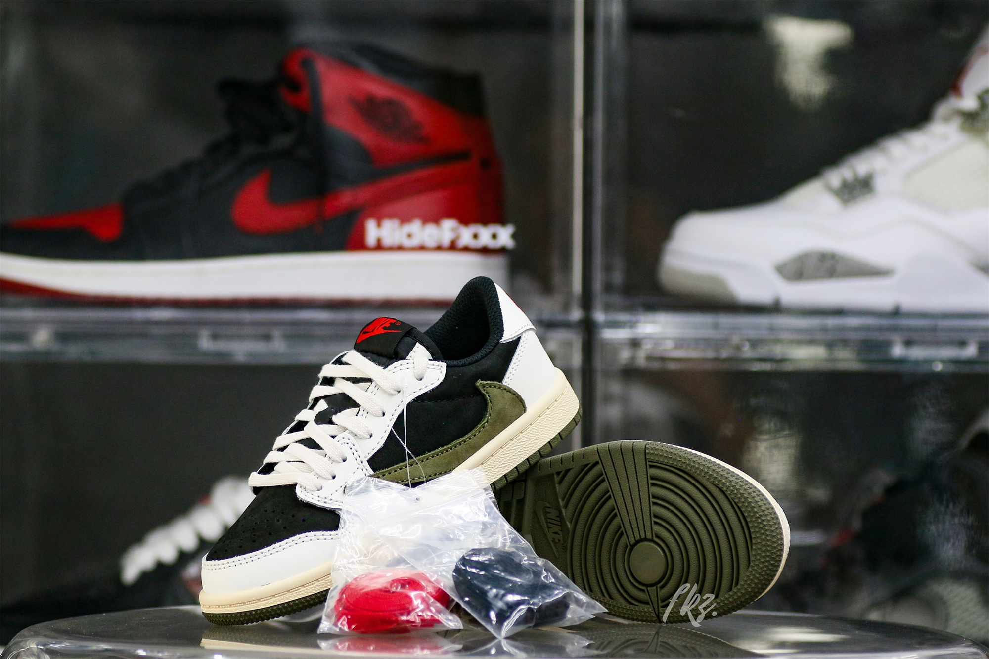 Travis Scott x Jordan 1 Retro Low OG SP Olive Kid (LN5 A1)