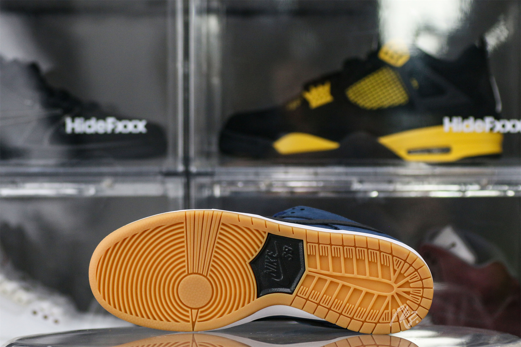 Dunk Low Pro ISO SB Navy Gum