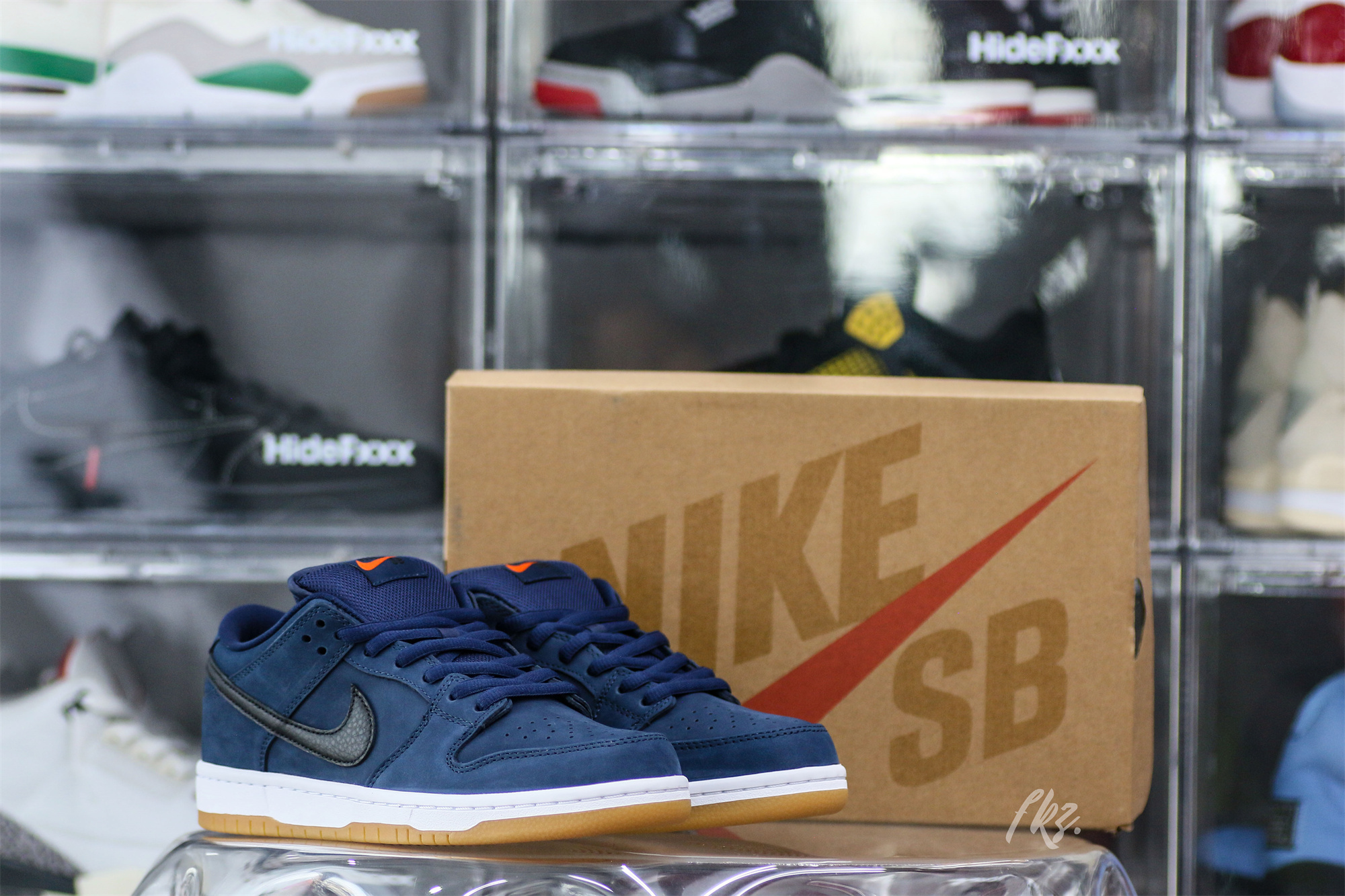 Dunk Low Pro ISO SB Navy Gum