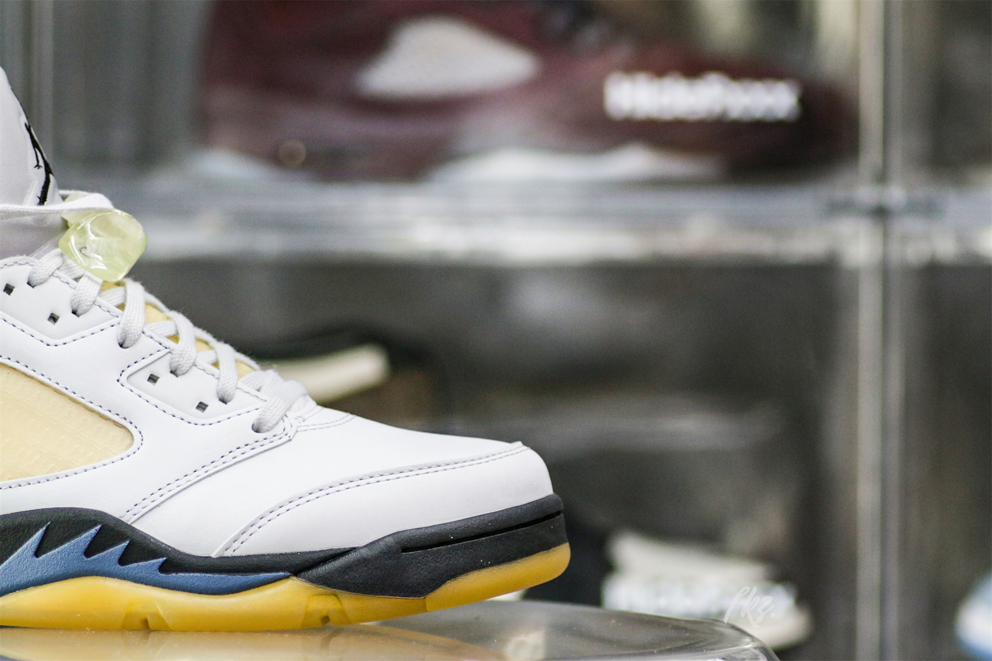 A Ma Maniere Air Jordan 5 SP Photon Dust/Diffused Blue WMS(LN5 A1)