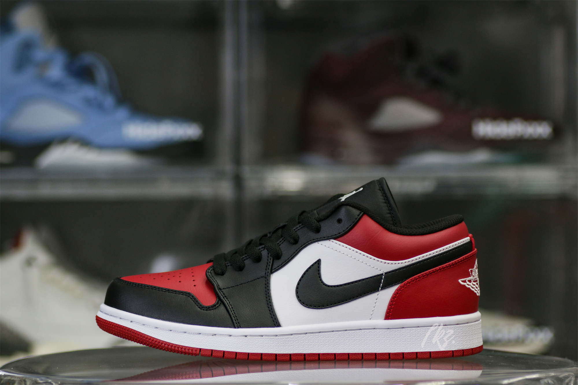 Air Jordan 1 Low Bred Toe 2021