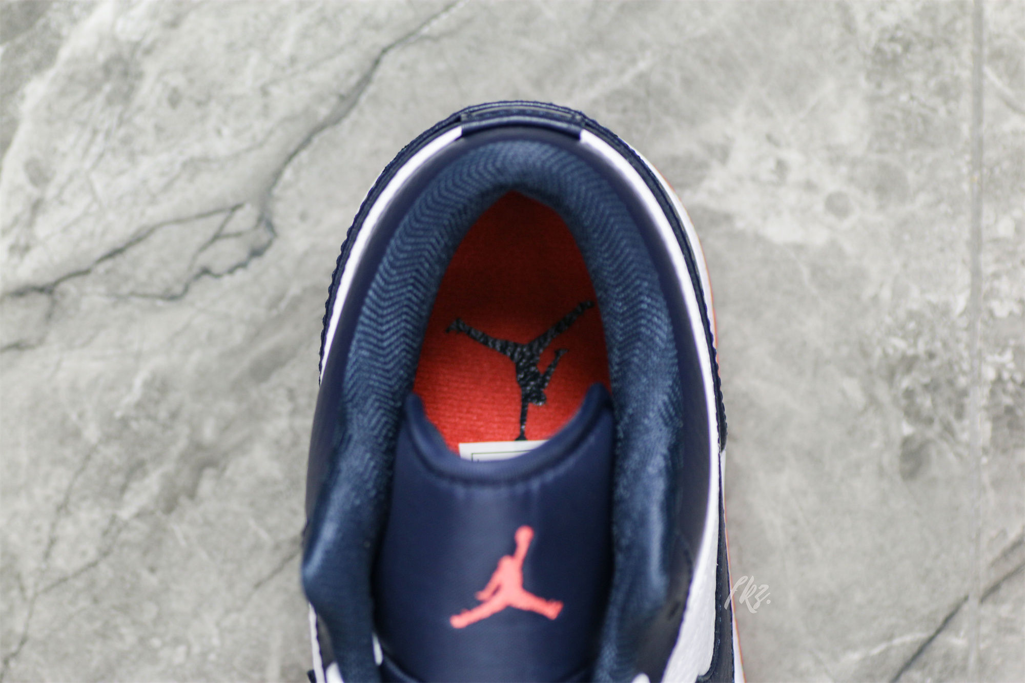 Air Jordan 1 Retro Low Obsidian Ember Glow 2018