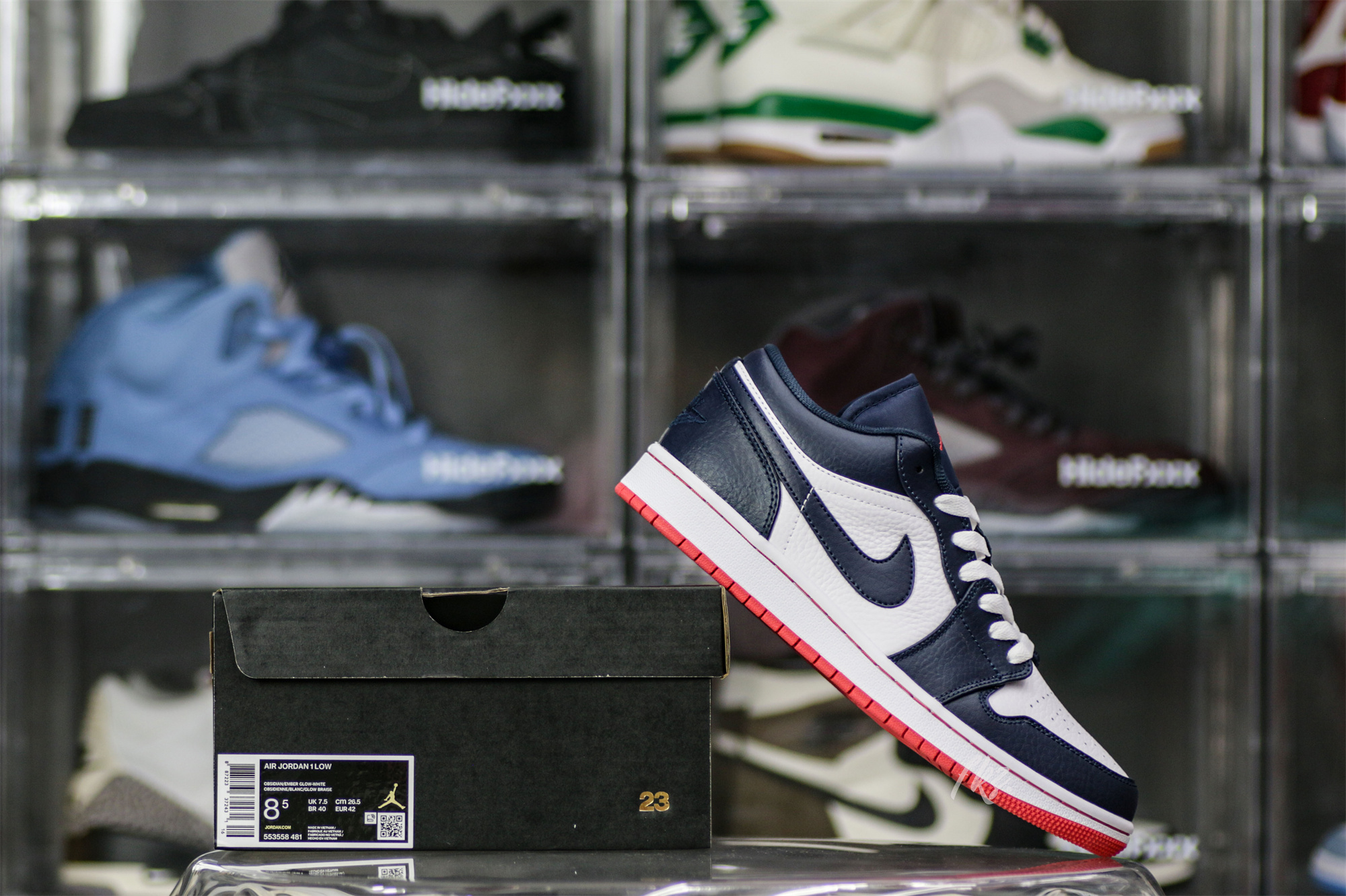 Air Jordan 1 Retro Low Obsidian Ember Glow 2018