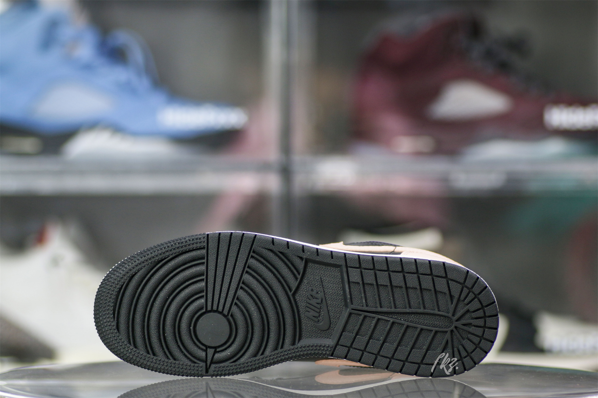 Air Jordan 1 Retro Low Crimson Tint 2021