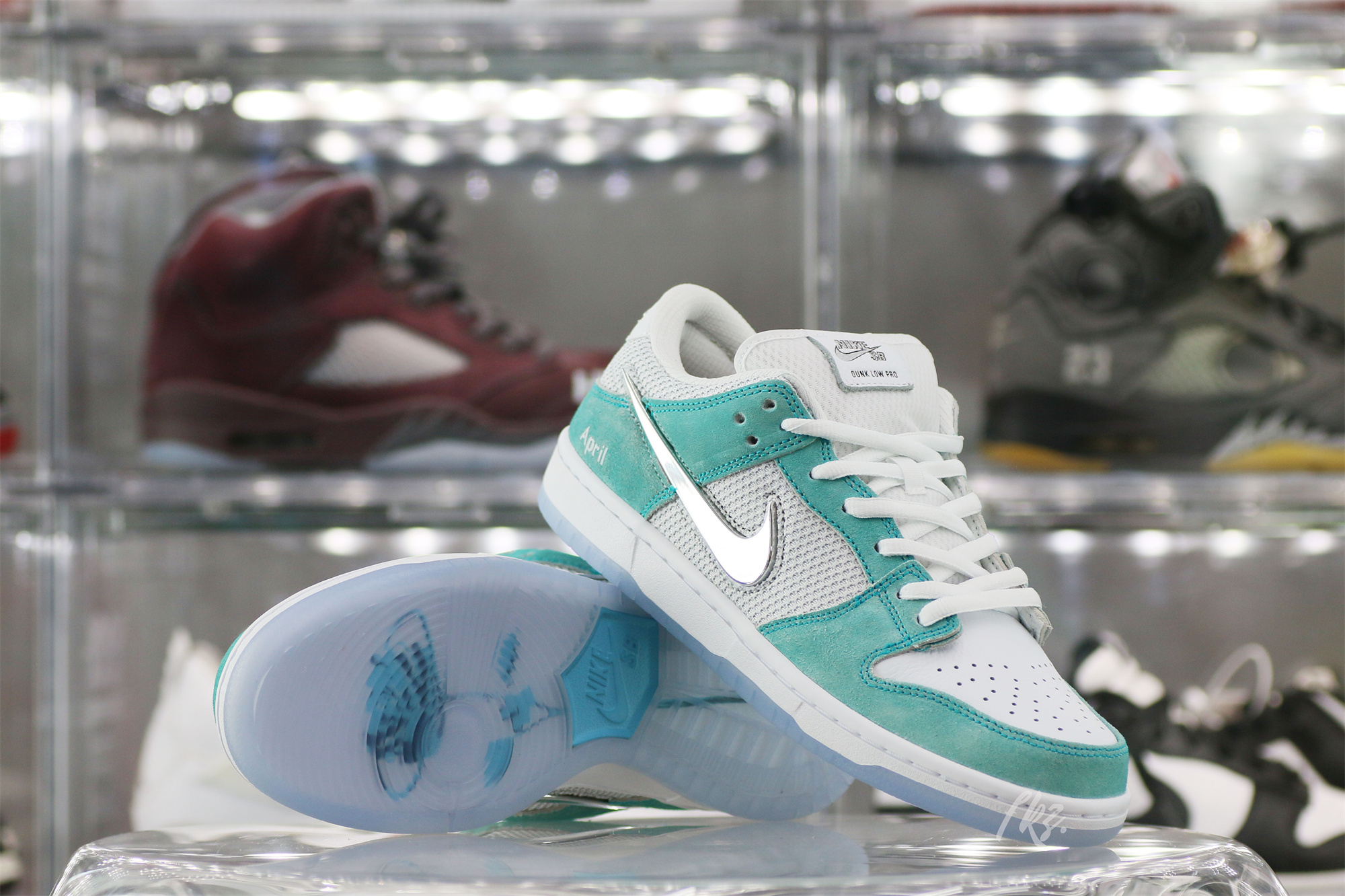 April Skateboards x Nike SB Dunk Low(Flash Sale Size9.5)