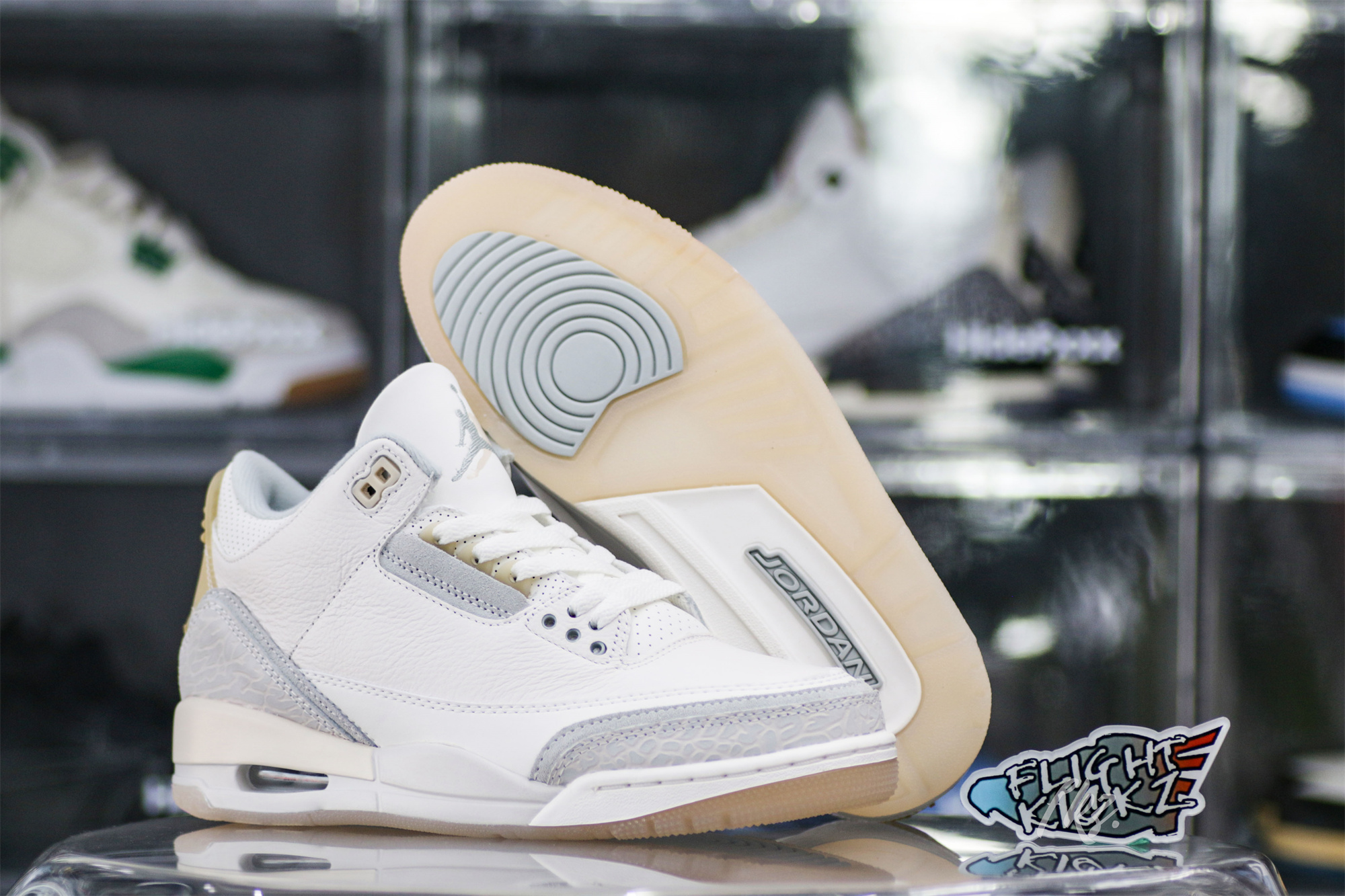 Air Jordan 3 Retro Craft Ivory (LN5 A1)