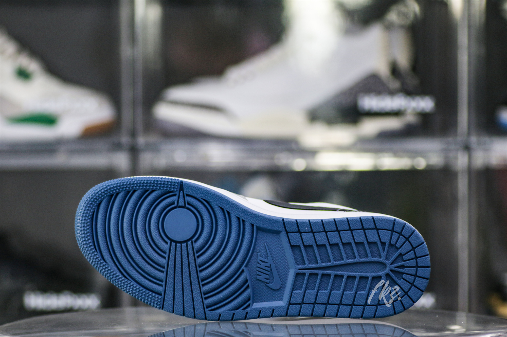 Air Jordan 1 Low SE True Blue