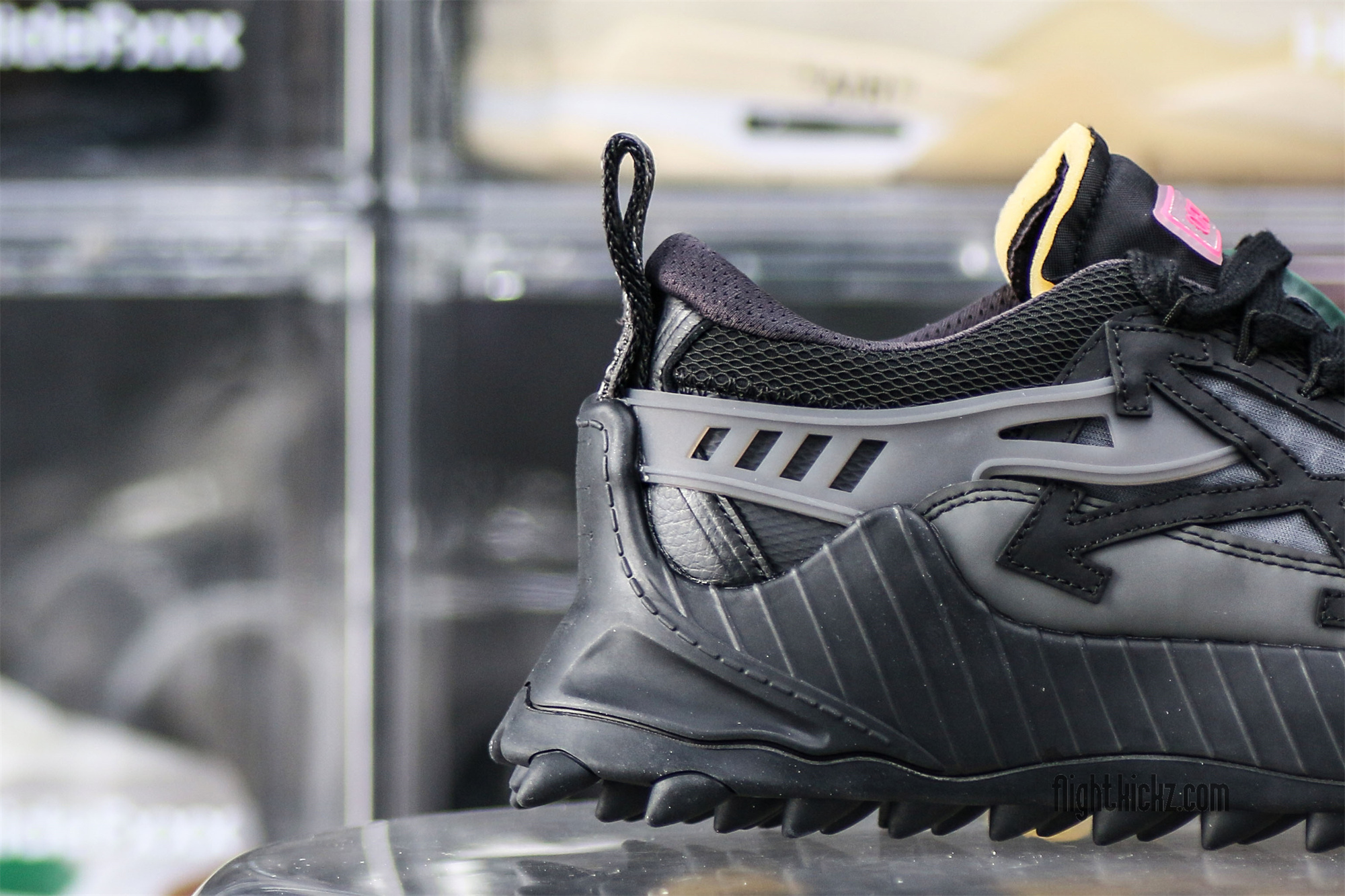 Off-White Odsy-1000 tech low top sneakers