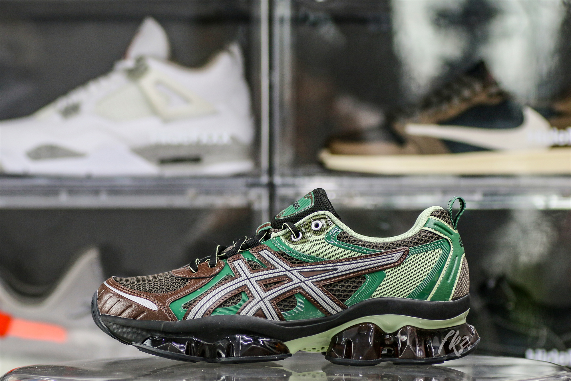 Gel Quantum Kinetic Dark Sepia Shamrock