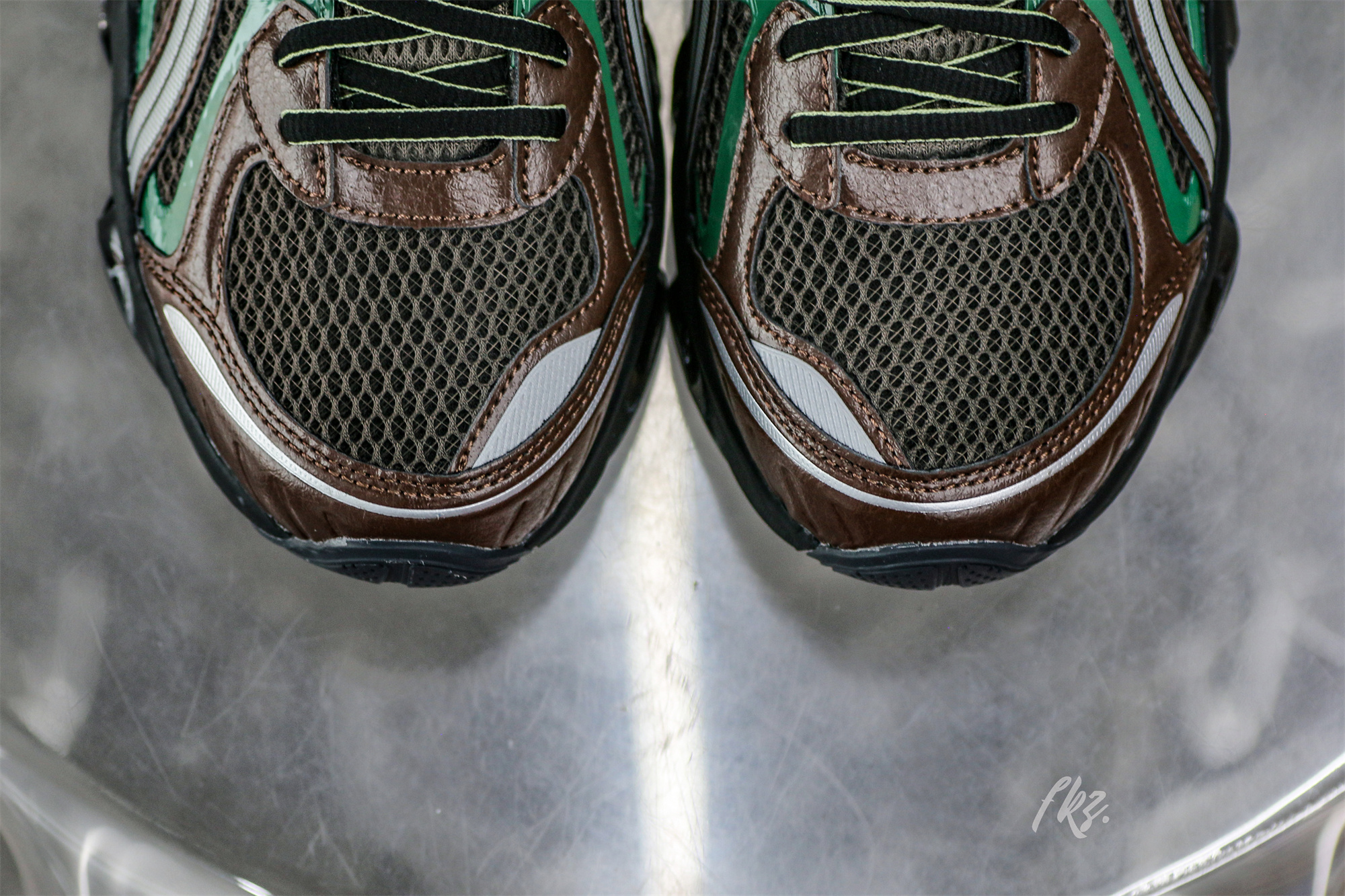 Gel Quantum Kinetic Dark Sepia Shamrock