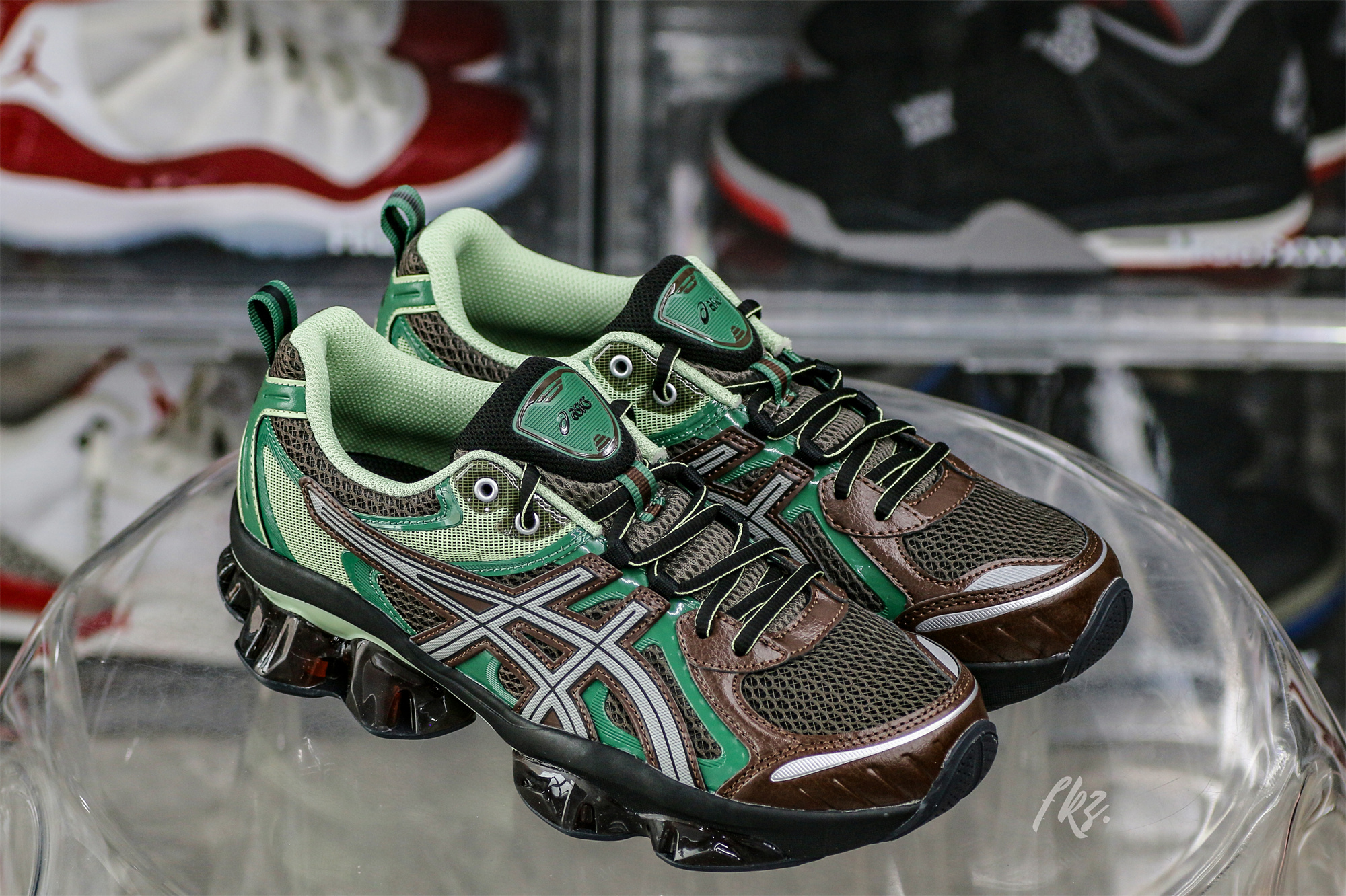 Gel Quantum Kinetic Dark Sepia Shamrock