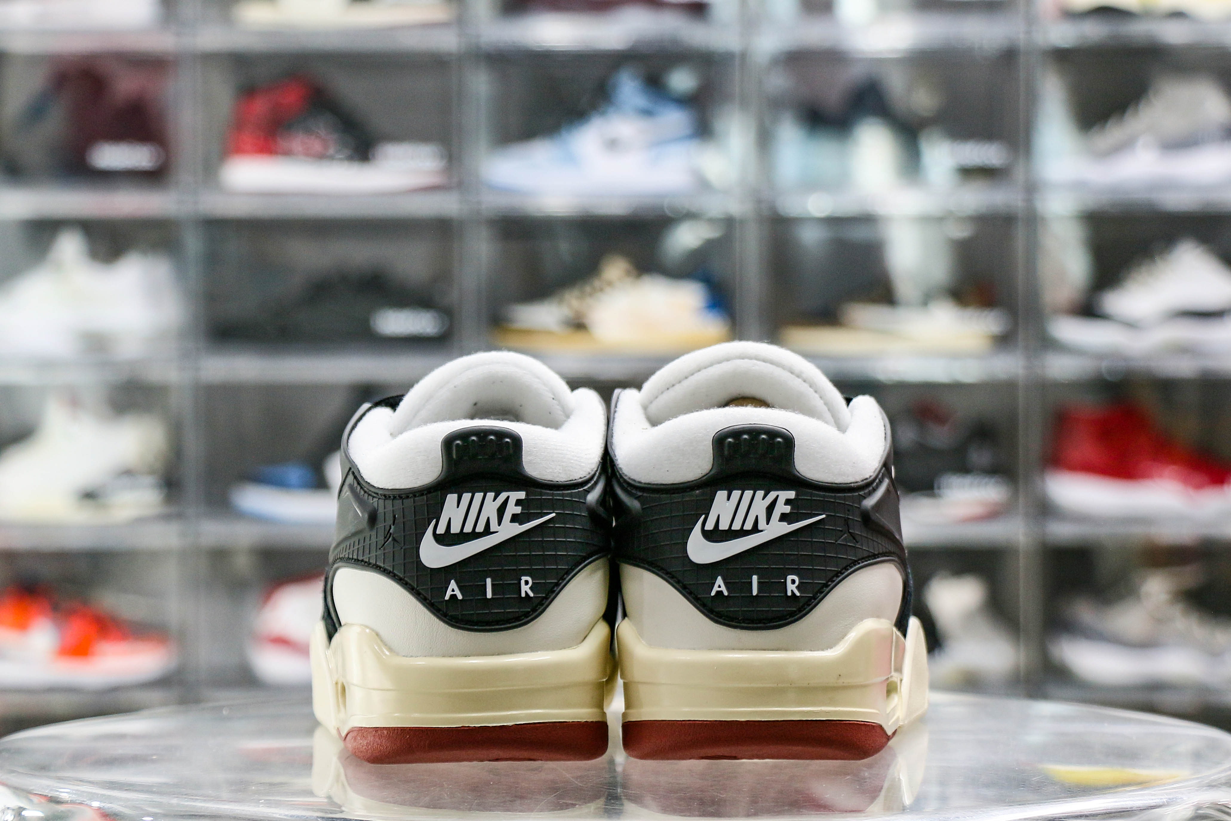 Jordan 4 RM Canyon Rust