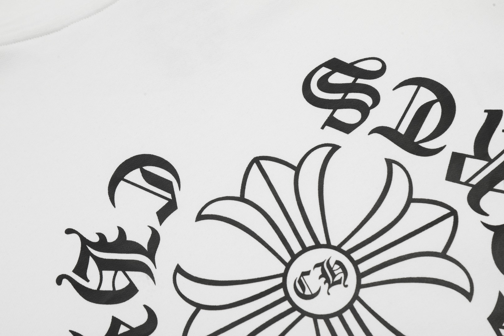 Ch*0me He**ts embroidered and printed heavy-duty hoodie in white