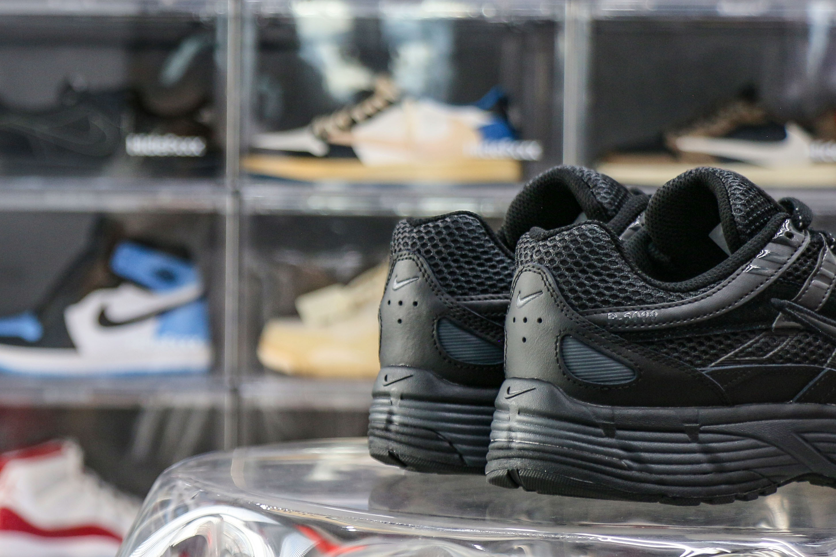 Nike P-6000 Premium Triple Black